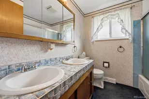 8281 Bluebell Way, Denver, CO 80221 - Photo 9