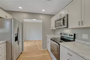 408 Scranton St, Aurora, CO 80011 - Photo 7