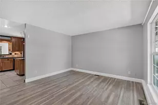 2005 S Ivory Way, Aurora, CO 80013 - Photo 9