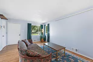 7870 Valleyview Dr, Denver, CO 80221 - Photo 7