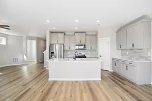 17868 E 93rd Pl, Commerce City, CO 80022 - Photo 7