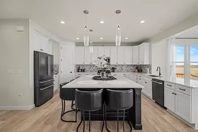 9828 Danube Court, Commerce City, CO 80022 - Photo 11