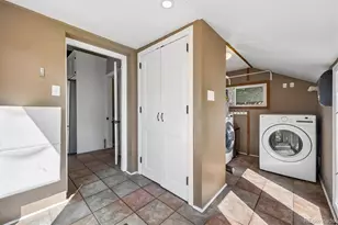 534 S Logan St, Denver, CO 80209 - Photo 23