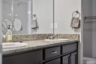 1853 S Buchanan Cir, Aurora, CO 80018 - Photo 39