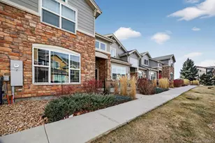 1853 S Buchanan Cir, Aurora, CO 80018 - Photo 19