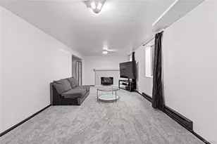 16562 E Louisiana Dr, Aurora, CO 80017 - Photo 25