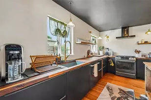 2323 Oneida St, Denver, CO 80207 - Photo 13