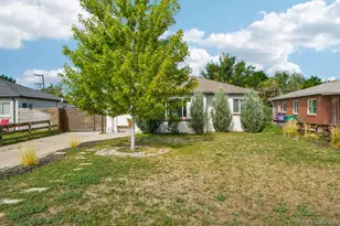 2323 Oneida St, Denver, CO 80207 - Photo 3