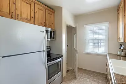 3990 S Logan Street, Englewood, CO 80113 - Photo 7