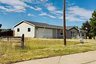 309 E Poplar St, Elizabeth, CO 80107 - Photo 3