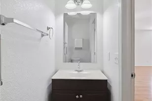 17262 E Kansas Dr, Aurora, CO 80017 - Photo 9