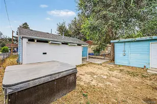 1343 Havana St, Aurora, CO 80010 - Photo 33