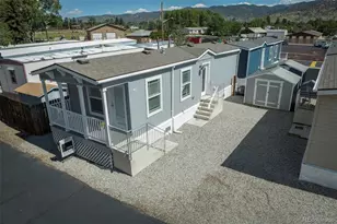 910 J St, Salida, CO 81201 - Photo 3