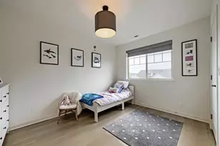 20558 E 49th Dr, Denver, CO 80249 - Photo 25