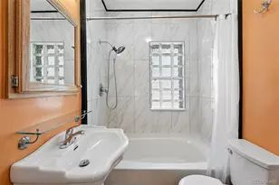 2549 Holly St, Denver, CO 80207 - Photo 23