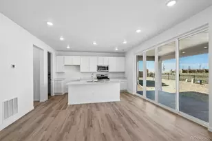 4152 N Hayleyville St, Aurora, CO 80019 - Photo 9