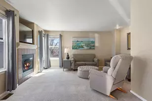 16483 E Otero Pl, Englewood, CO 80112 - Photo 9