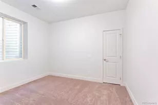 2155 S Logan St, Denver, CO 80210 - Photo 29