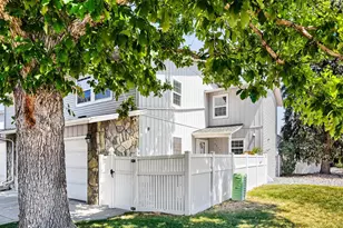 2813 S Xanadu Way, Aurora, CO 80014 - Photo 37