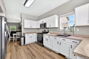 2721 Quarterland St, Strasburg, CO 80136 - Photo 7