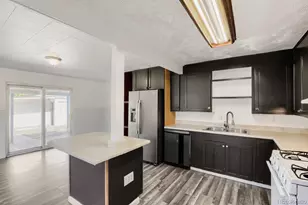 1273 Moline St, Aurora, CO 80010 - Photo 9