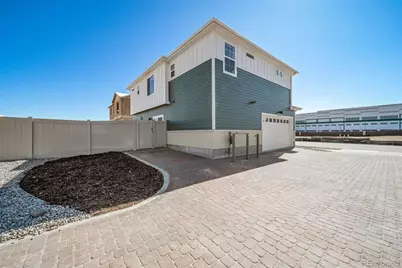 10082 Salem Court, Commerce City, CO 80022 - Photo 37