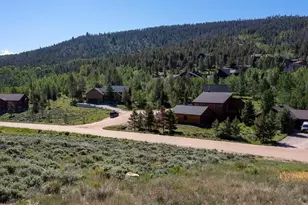 985 Forrest Dr, Granby, CO 80446 - Photo 1