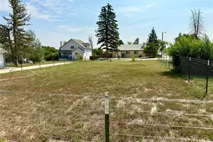 527 Navajo Ave, Simla, CO 80835 - Photo 5