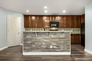 11833 Oak Hill Way, Commerce City, CO 80640 - Photo 3