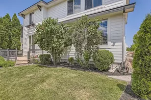 10673 Cedarcrest Cir, Highlands Ranch, CO 80130 - Photo 41