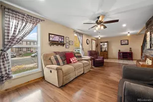 17881 E Wyoming Pl, Aurora, CO 80017 - Photo 5