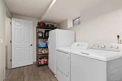 17881 E Wyoming Place, Aurora, CO 80017 - Photo 33