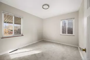 2540 Magnolia St, Denver, CO 80207 - Photo 15