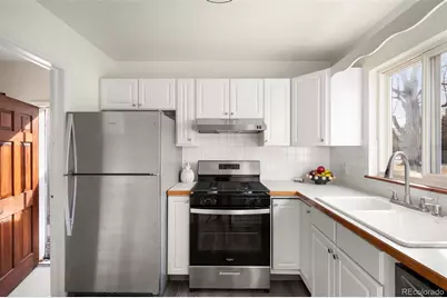 2540 Magnolia Street, Denver, CO 80207 - Photo 9