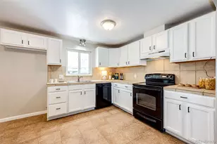 6724 S Ash Way, Centennial, CO 80122 - Photo 11