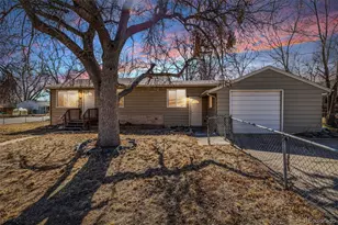 3110 W Bear Creek Dr, Englewood, CO 80110 - Photo 1