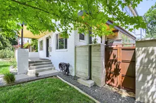 2368 N Glencoe St, Denver, CO 80207 - Photo 15
