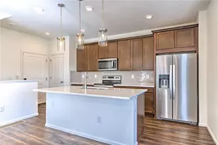 6253 N Liverpool St, Aurora, CO 80019 - Photo 5