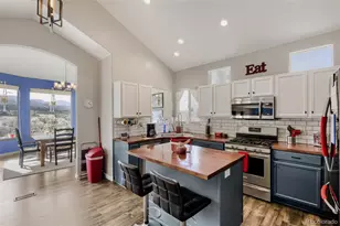 7431 Bison Pl, Littleton, CO 80125 - Photo 7