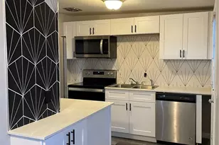 1124 Dallas St, Aurora, CO 80010 - Photo 9