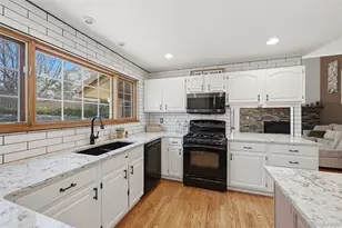 9372 Prairie View Dr, Highlands Ranch, CO 80126 - Photo 5