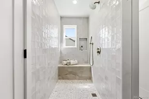 2910 Locust St, Denver, CO 80207 - Photo 21