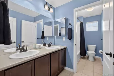 4862 S Versailles Court, Aurora, CO 80015 - Photo 31