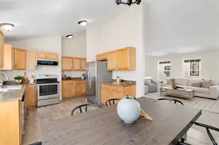 9734 W Elmhurst Pl, Littleton, CO 80128 - Photo 11