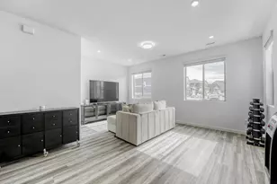 27693 E 1st Pl, Aurora, CO 80018 - Photo 3