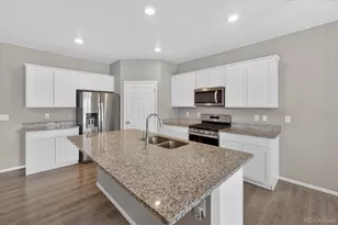 2018 Bouquet Dr, Windsor, CO 80550 - Photo 11