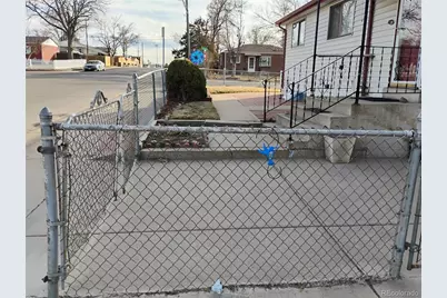 6081 E 61st Avenue, Commerce City, CO 80022 - Photo 3