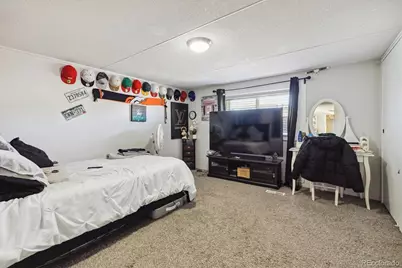 9400 Elm Court, Denver, CO 80260 - Photo 9