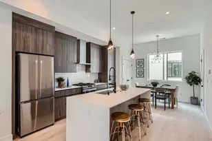 2118 Applewood Dr, Lakewood, CO 80215 - Photo 9