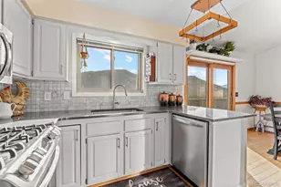 24170 Matterhorn Dr, Indian Hills, CO 80454 - Photo 11